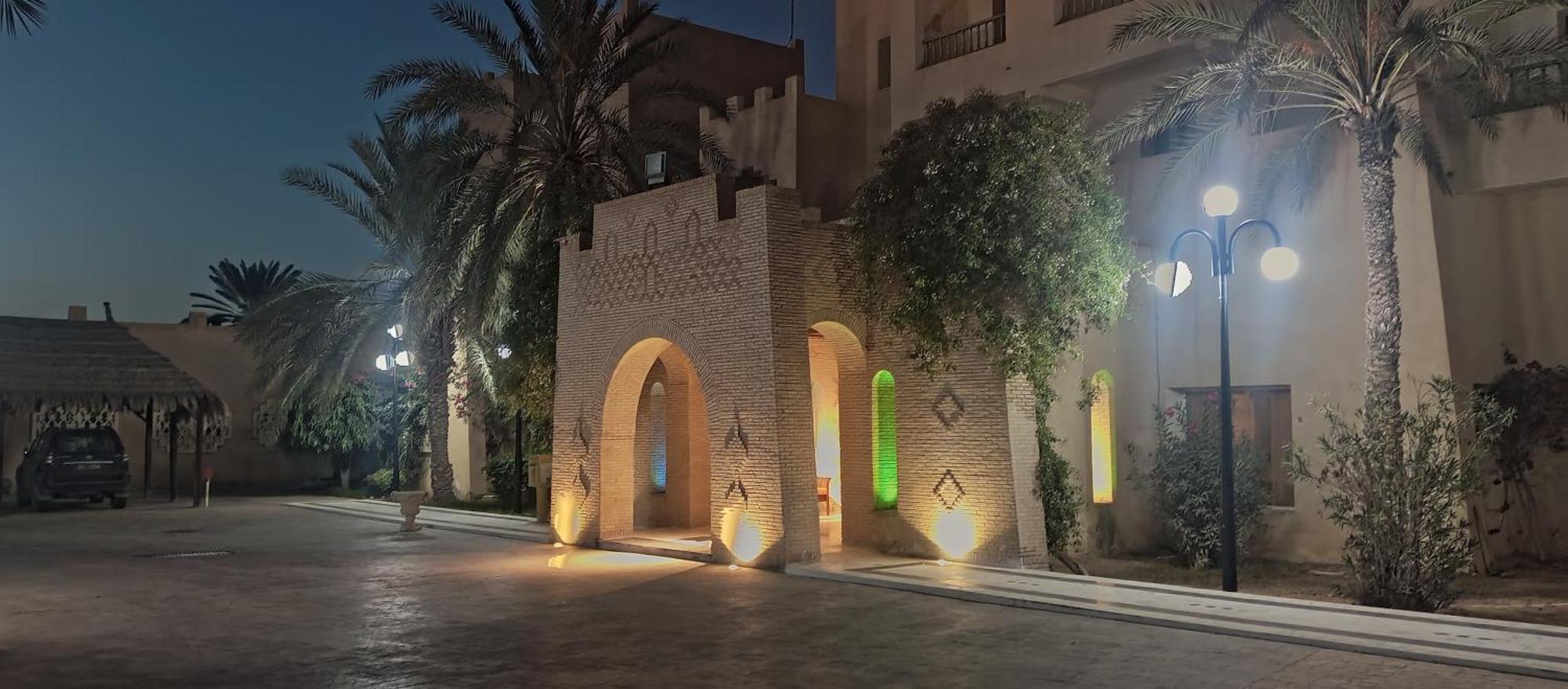 Sahara Douz Hotel Buitenkant foto